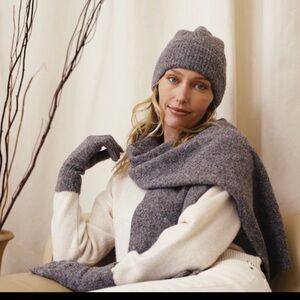 NWT My Bodhi SCARF | TAUPE Cashmere  GREAT GIFT 🎁 matching gloves available